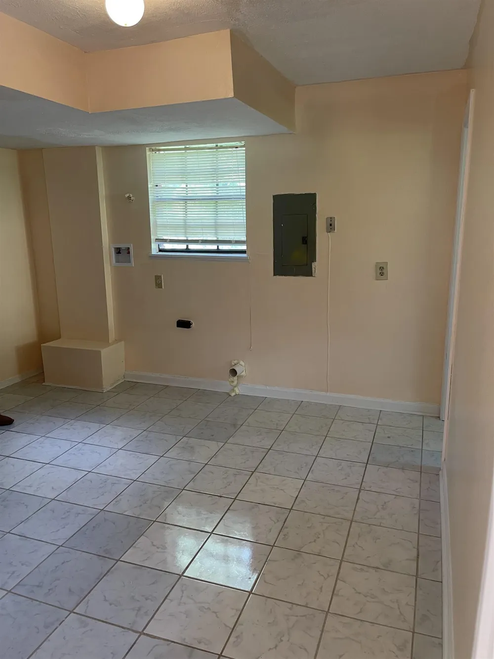 152 Rountree RD Riverdale, GA 30274