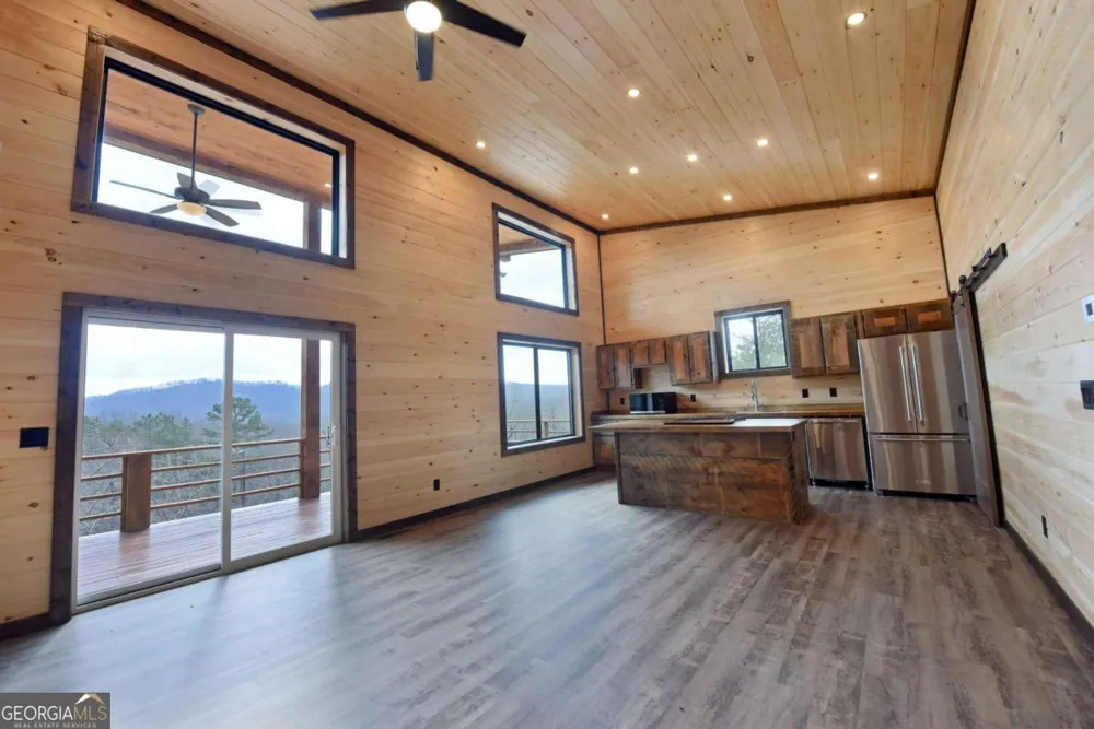 391 Crabapple LN Mineral Bluff, GA 30559