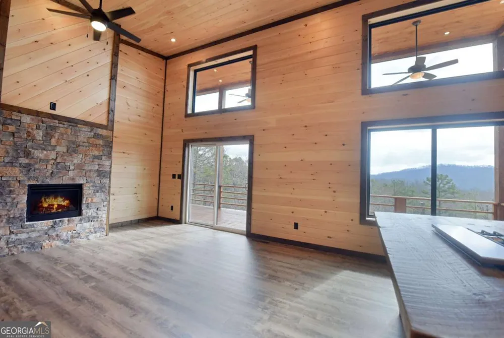 391 Crabapple LN Mineral Bluff, GA 30559