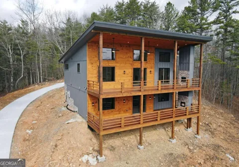 391 Crabapple LN