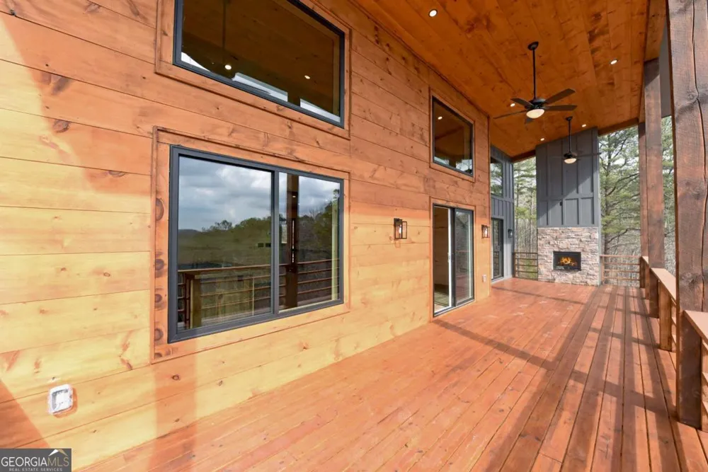 391 Crabapple LN Mineral Bluff, GA 30559