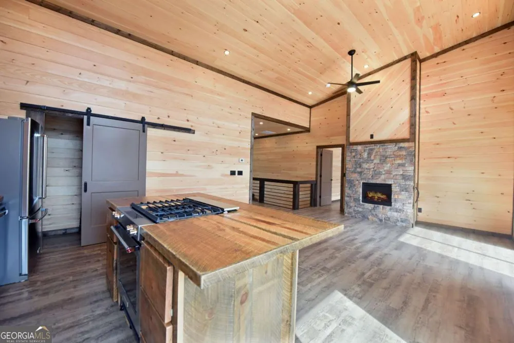 391 Crabapple LN Mineral Bluff, GA 30559