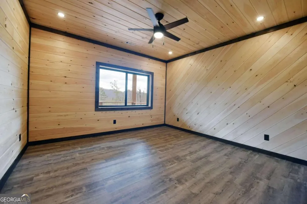 391 Crabapple LN Mineral Bluff, GA 30559