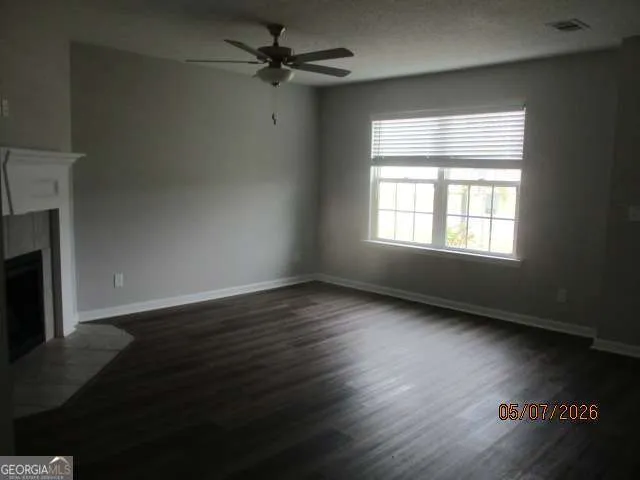 196 Brightleaf CIR Hinesville, GA 31313