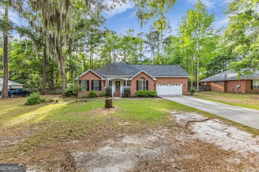 27 Oak Side CT Richmond Hill, GA 31324