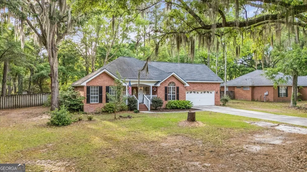27 Oak Side CT Richmond Hill, GA 31324