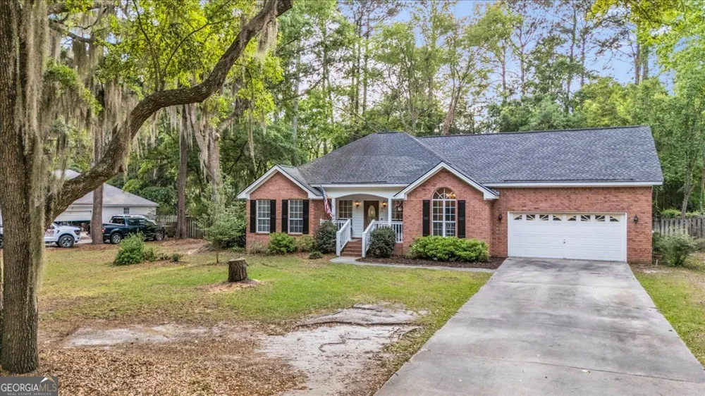 27 Oak Side CT Richmond Hill, GA 31324