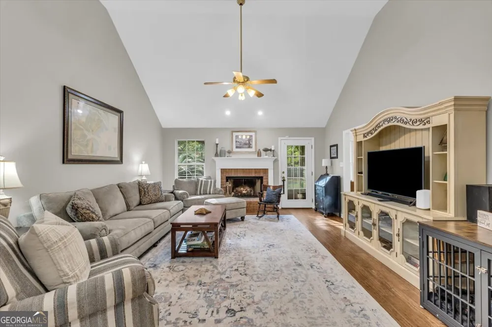 27 Oak Side CT Richmond Hill, GA 31324