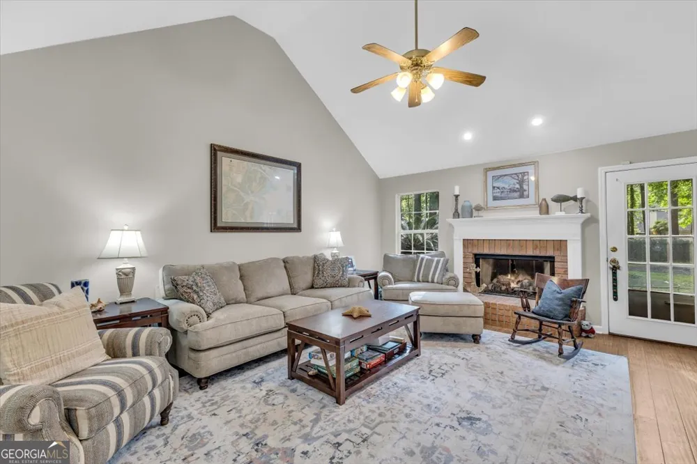 27 Oak Side CT Richmond Hill, GA 31324