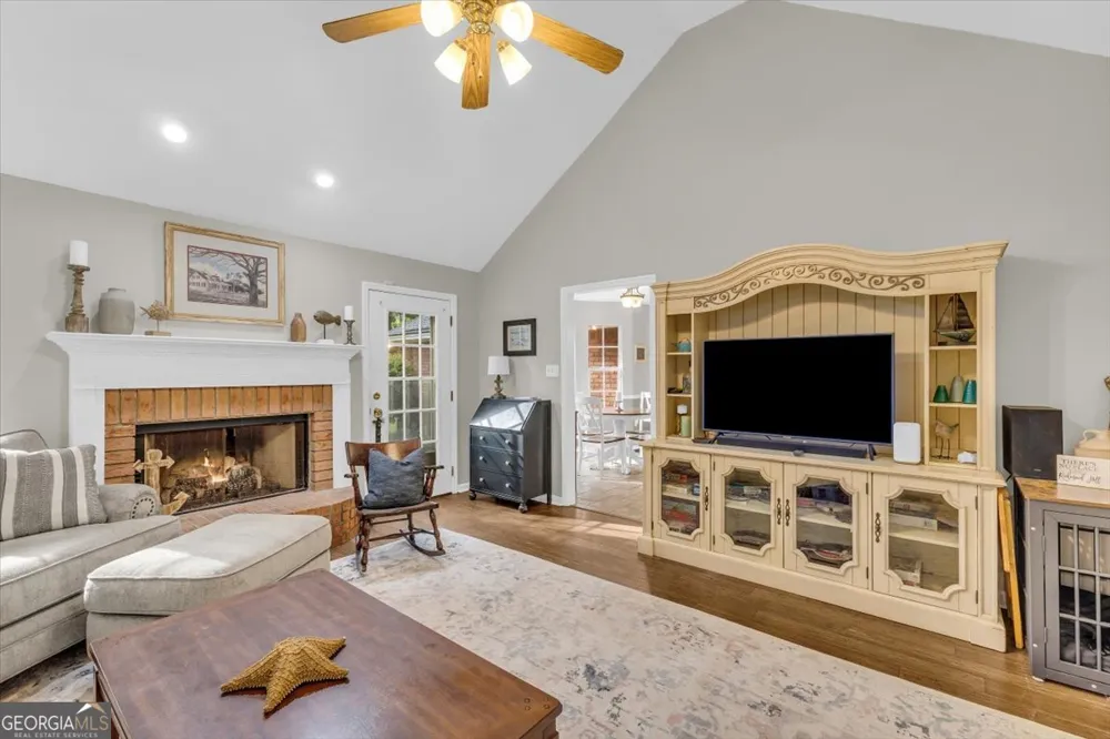 27 Oak Side CT Richmond Hill, GA 31324