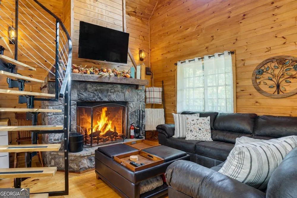 106 Brookwood LN Clarkesville, GA 30523