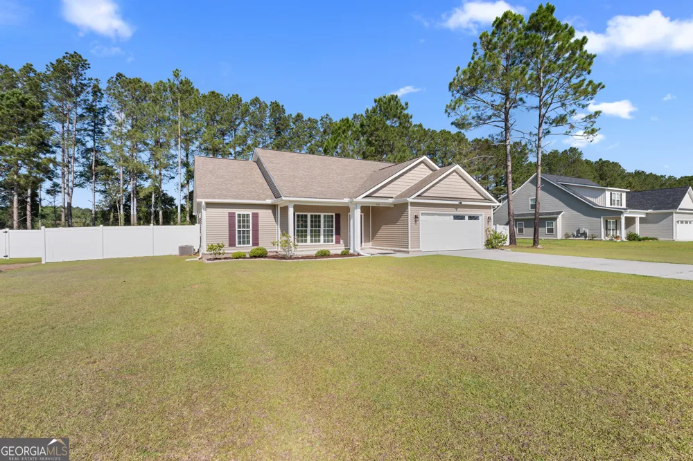 309 Tallulah BND Ellabell, GA 31308