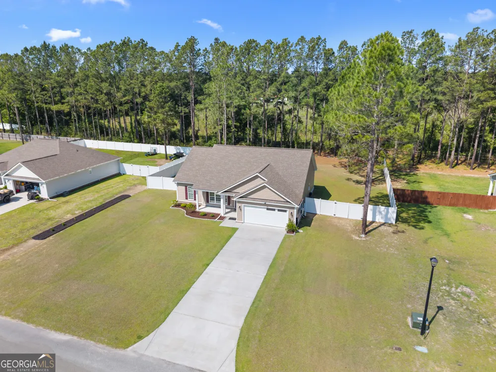 309 Tallulah BND Ellabell, GA 31308
