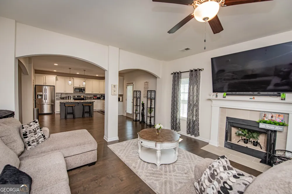 125 Amberley CT Kathleen, GA 31047