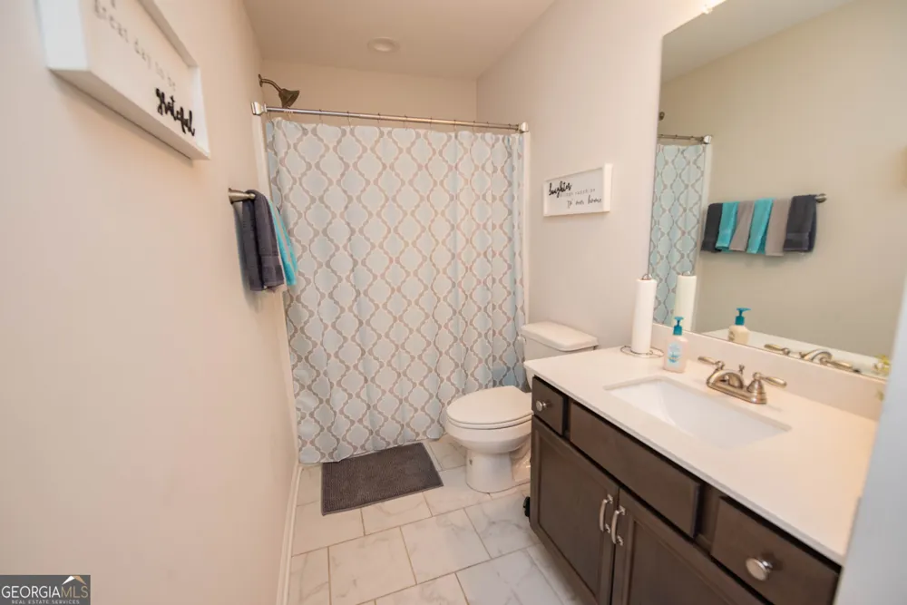125 Amberley CT Kathleen, GA 31047