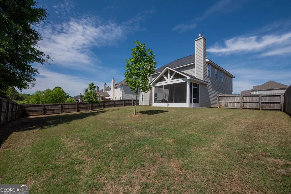 125 Amberley CT Kathleen, GA 31047