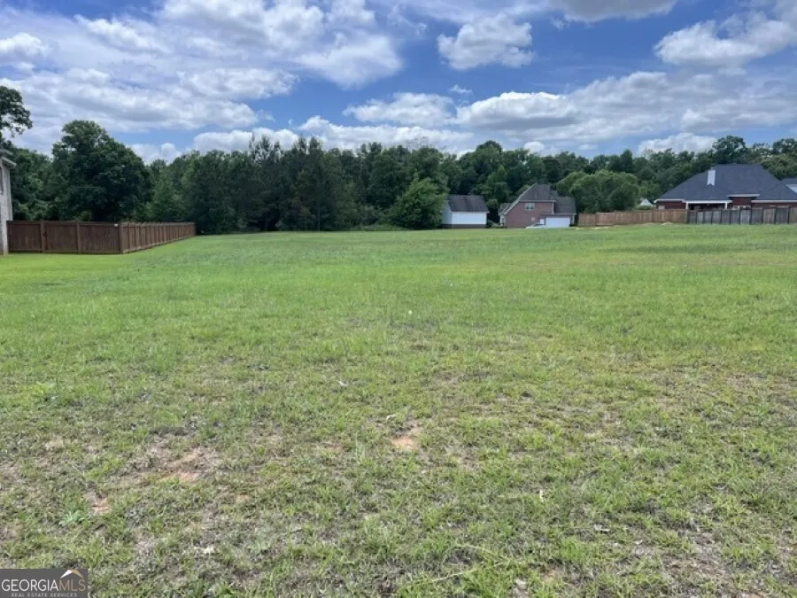 109 Erin Lee CT Warner Robins, GA 31088