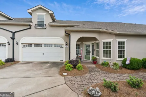 152 Villa RD