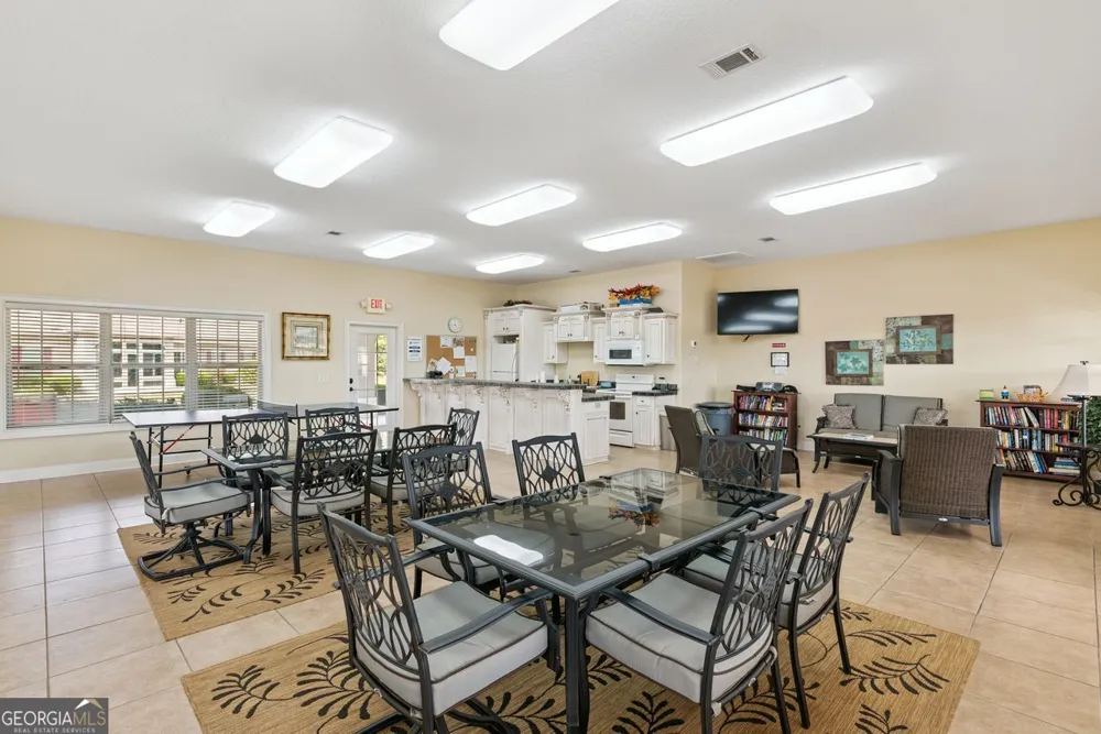 152 Villa RD Brunswick, GA 31525