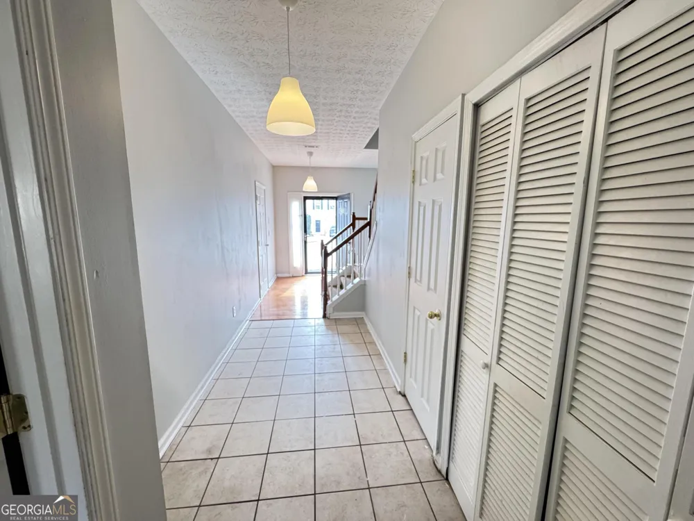 3686 Lantern Walk LN Scottdale, GA 30079