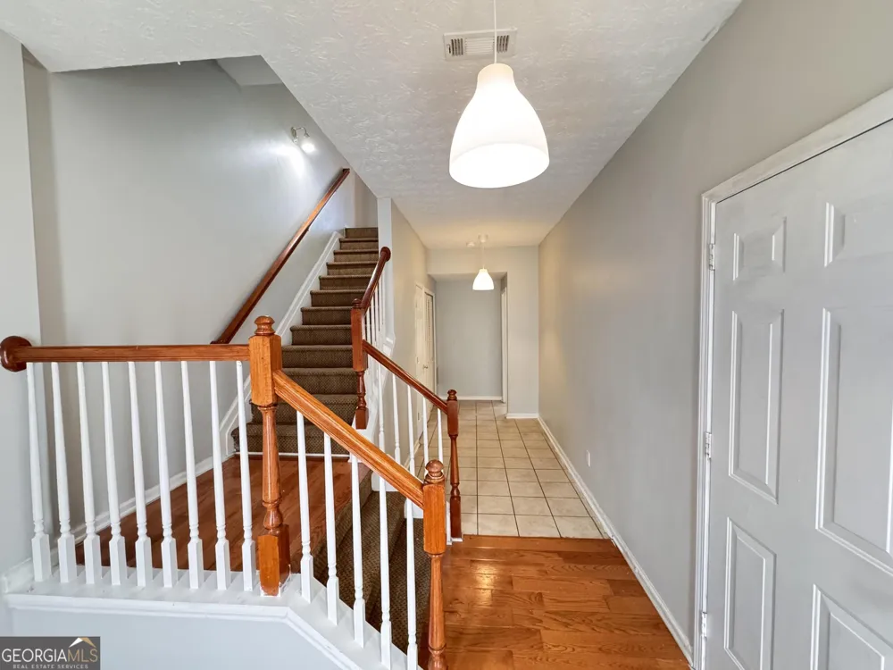 3686 Lantern Walk LN Scottdale, GA 30079