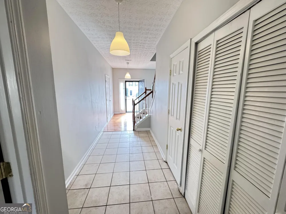 3686 Lantern Walk LN Scottdale, GA 30079