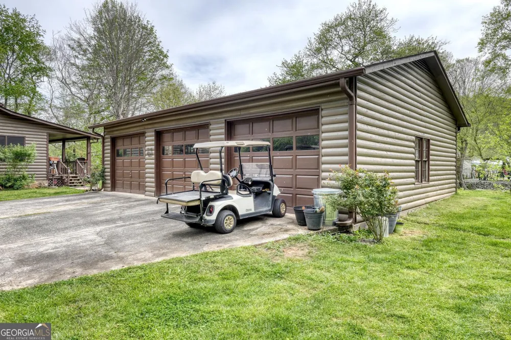 1908 Riverside DR Hiawassee, GA 30546