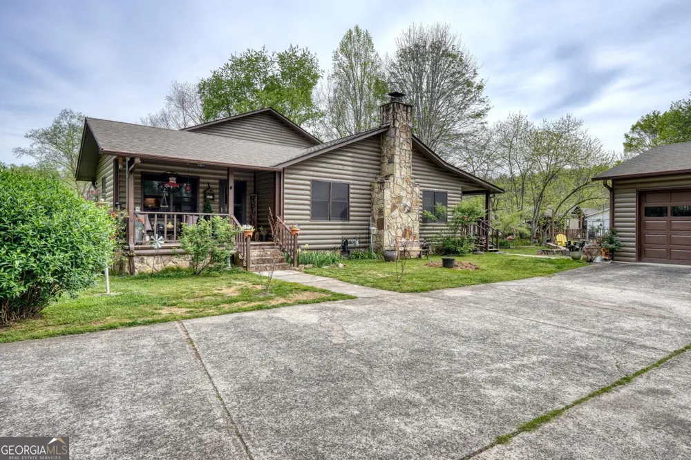 1908 Riverside DR Hiawassee, GA 30546