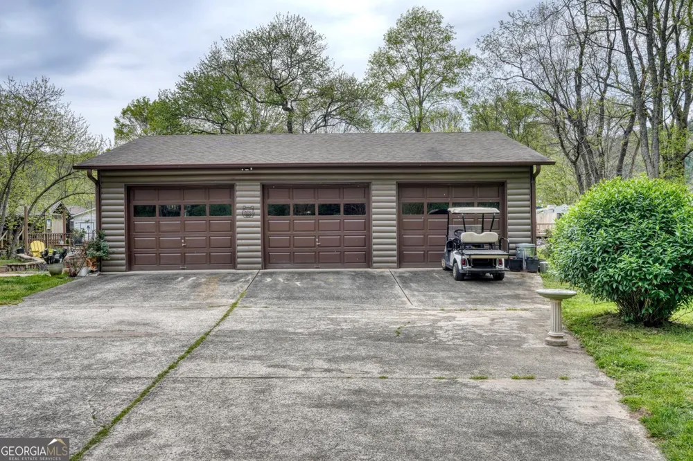 1908 Riverside DR Hiawassee, GA 30546