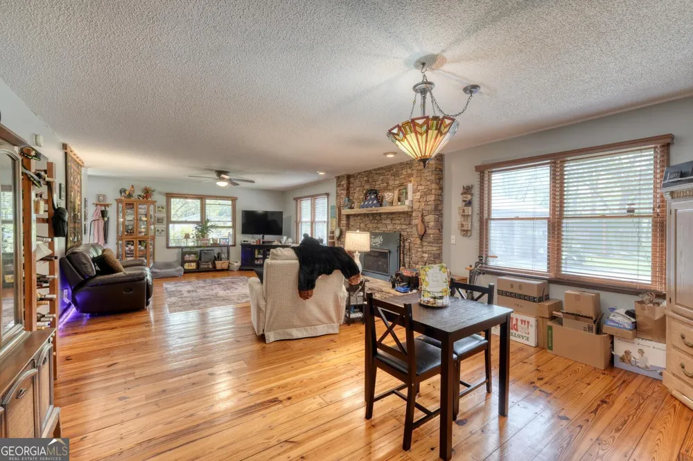 1908 Riverside DR Hiawassee, GA 30546