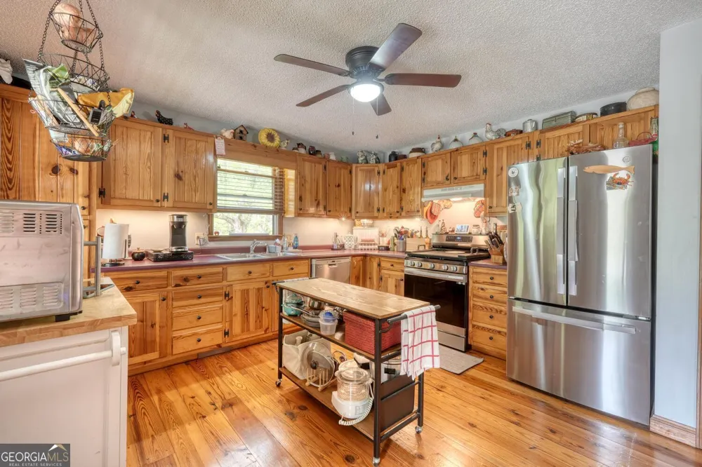 1908 Riverside DR Hiawassee, GA 30546