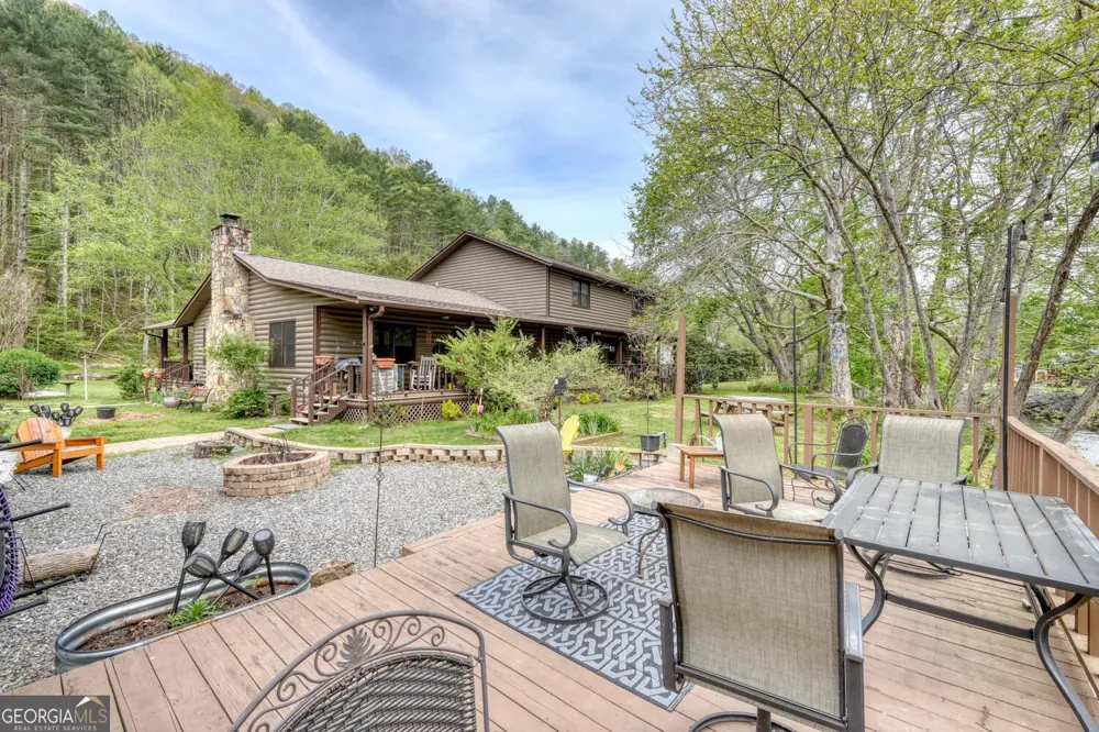 1908 Riverside DR Hiawassee, GA 30546
