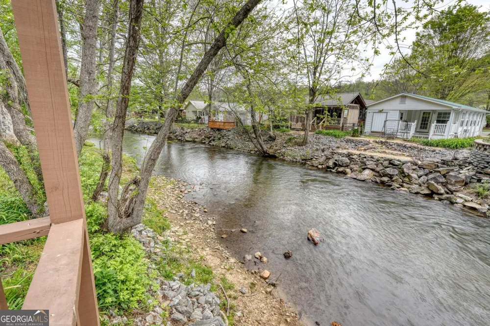 1908 Riverside DR Hiawassee, GA 30546