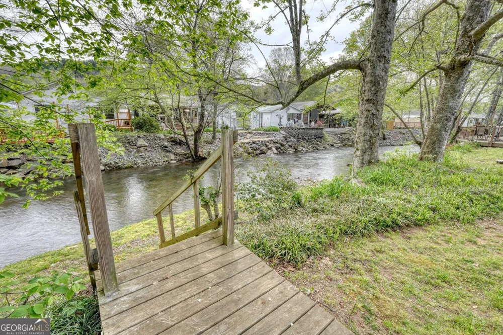 1908 Riverside DR Hiawassee, GA 30546