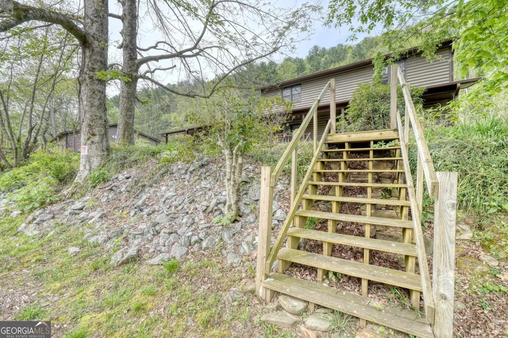 1908 Riverside DR Hiawassee, GA 30546
