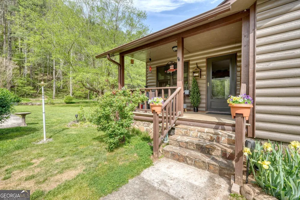 1908 Riverside DR Hiawassee, GA 30546