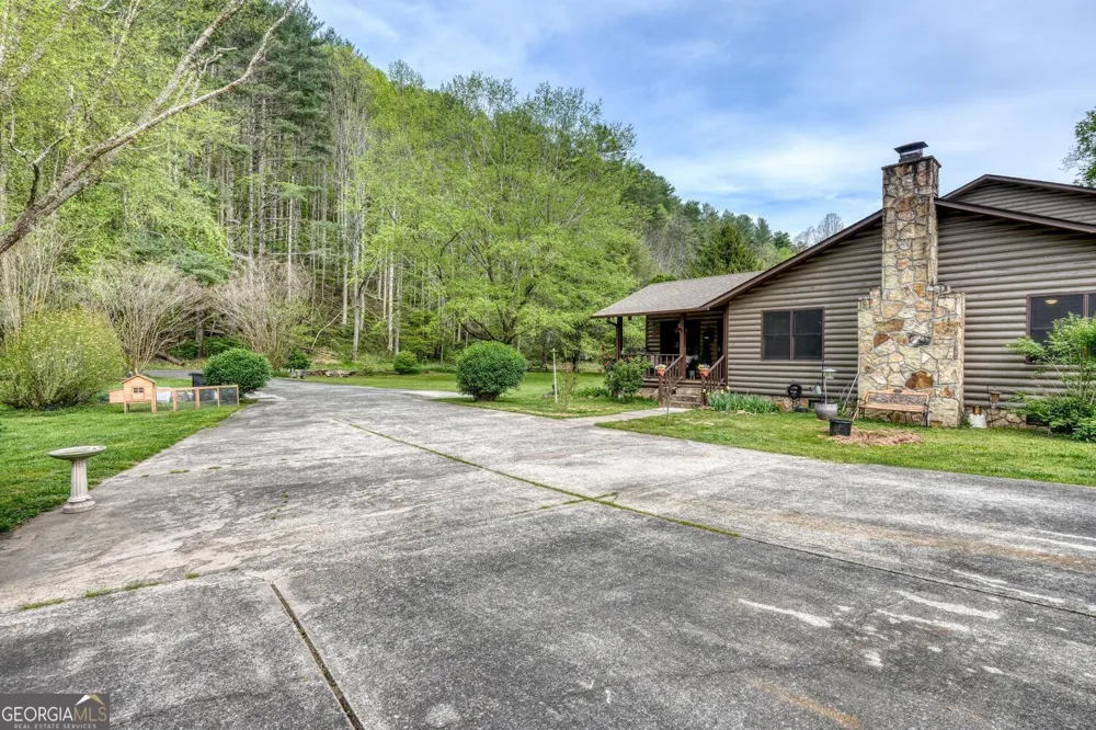 1908 Riverside DR Hiawassee, GA 30546