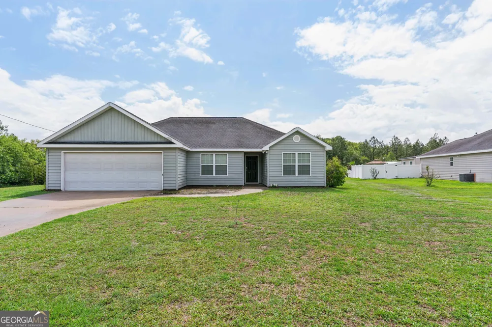 472 Hawks Landing DR Waynesville, GA 31566