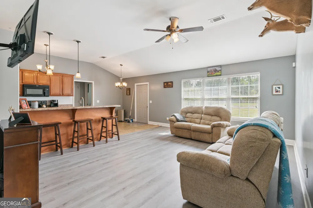 472 Hawks Landing DR Waynesville, GA 31566
