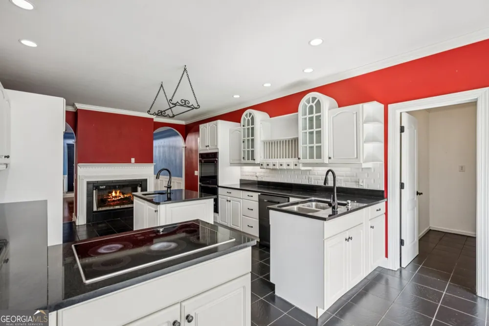 181 Granny Smith CIR Clarkesville, GA 30523