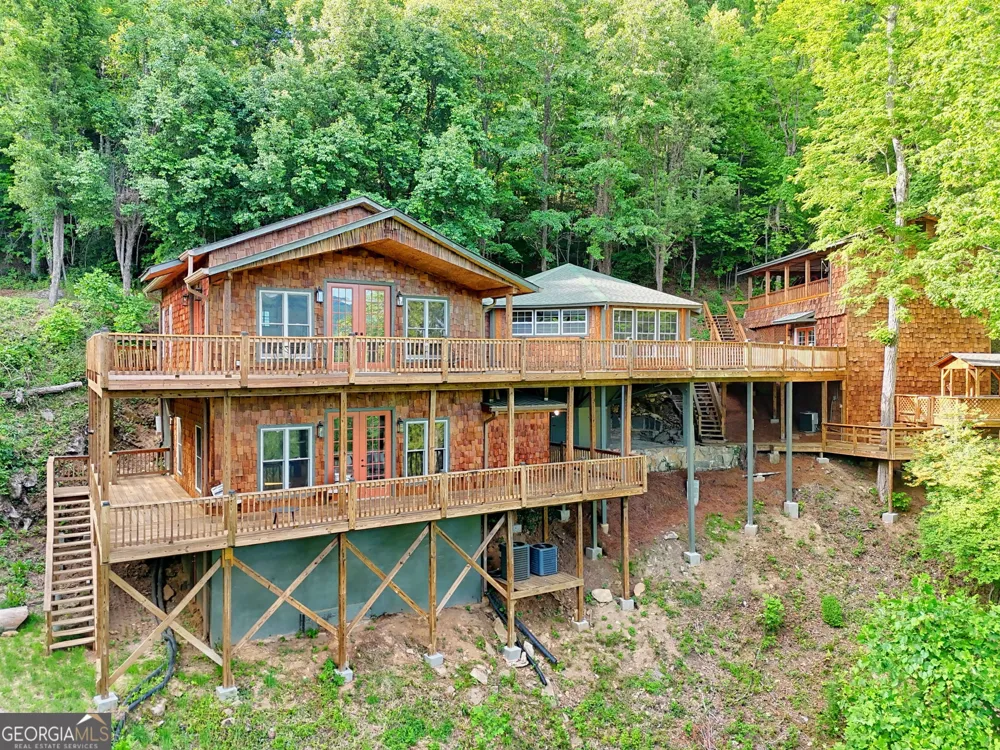 1085 Sky High DR Dillard, GA 30537