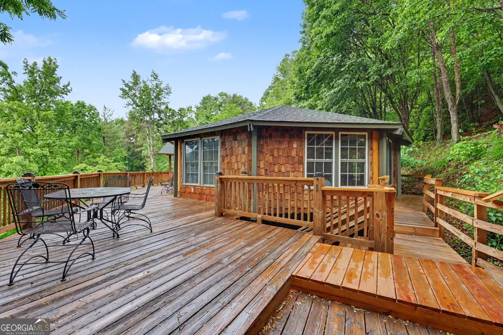 1085 Sky High DR Dillard, GA 30537