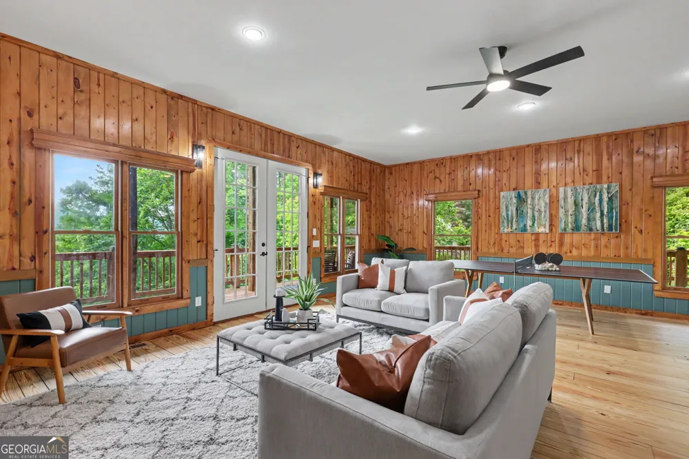 1085 Sky High DR Dillard, GA 30537