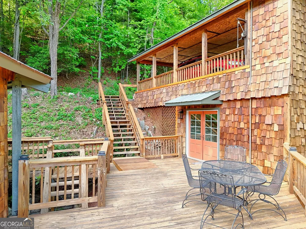 1085 Sky High DR Dillard, GA 30537