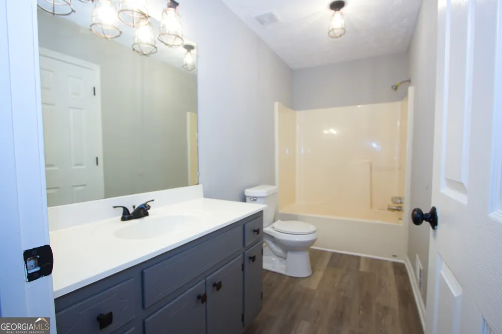 374 McGiboney RD Covington, GA 30016