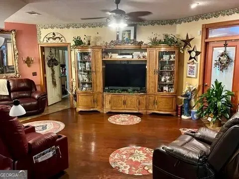 2056 Old Normantown RD Vidalia, GA 30474