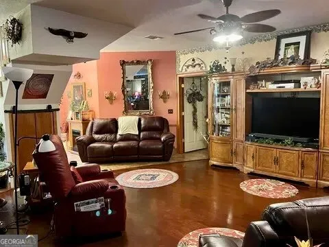 2056 Old Normantown RD Vidalia, GA 30474