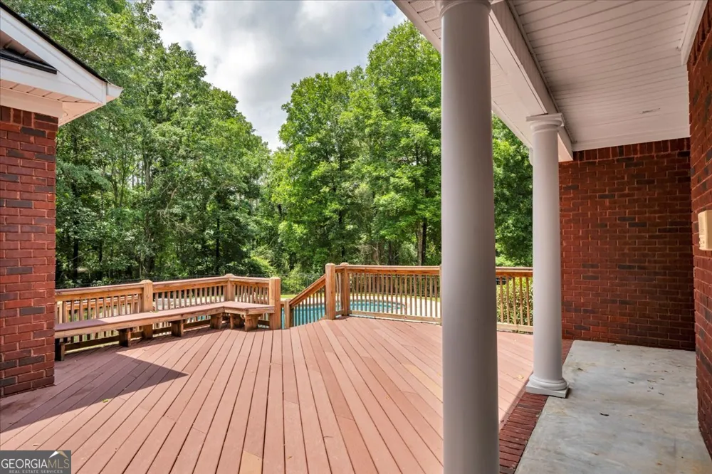 213 Sabre DR Bonaire, GA 31005