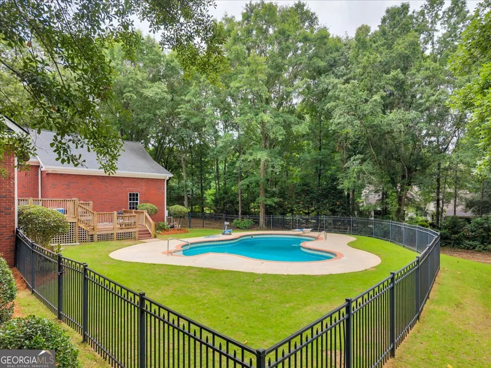 213 Sabre DR Bonaire, GA 31005