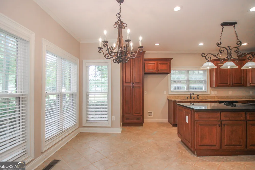 213 Sabre DR Bonaire, GA 31005